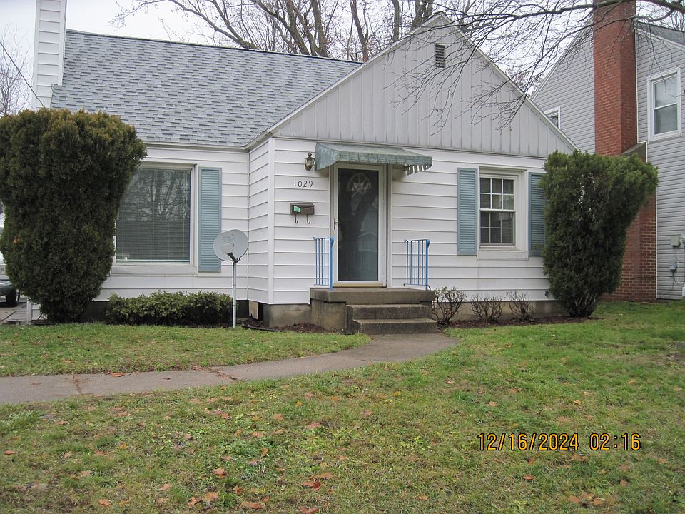 1st image of 1029 Edna St SE