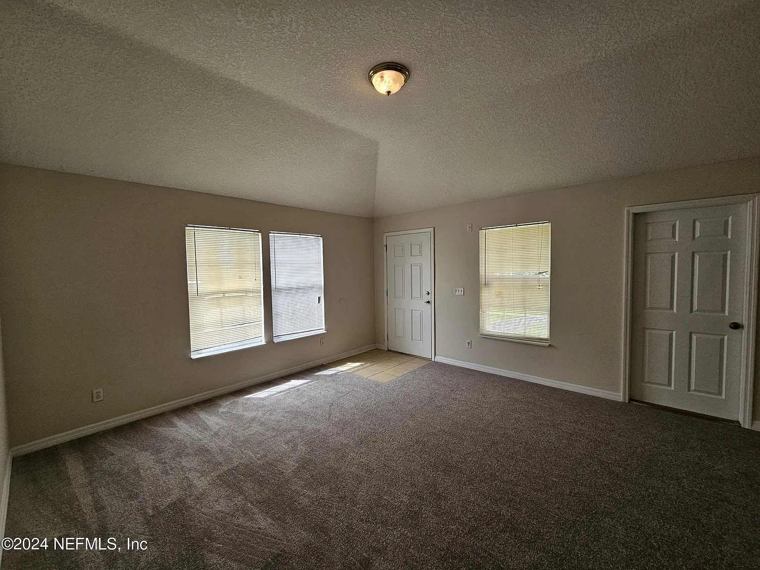 3 bed, 2.0 bath, 1248 sqft, $1,650 — Photo 4