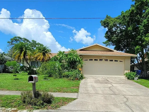 2515 San Luis Rd, Holiday, FL 34691