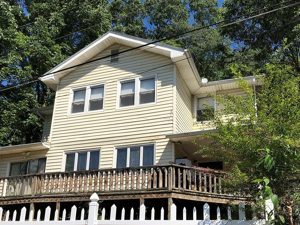 1st image of 147 Jefferson St