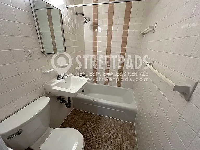 62 Brighton Ave #409 — Photo 17