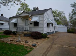 1080 N Oakcrest Ave, Decatur, IL 62522