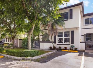 8725 SW 152nd Ave APT 321, Miami, FL 33193