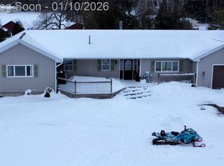 5200 Blue Heron Ln, Cheboygan, MI 49721