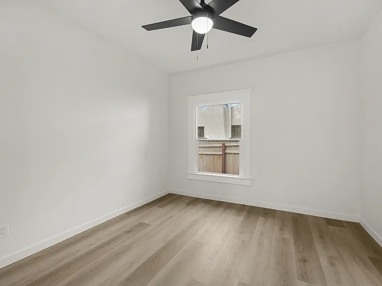3763 Arnold Ave — Photo 4