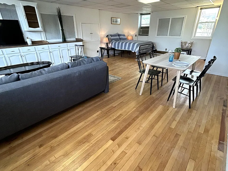 5 Harold Ave #1