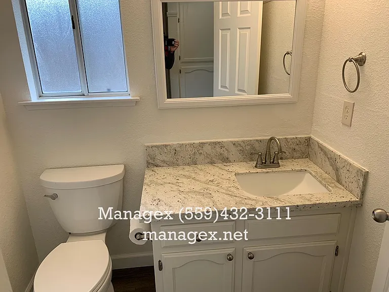 515 E Braddock Dr — Photo 7
