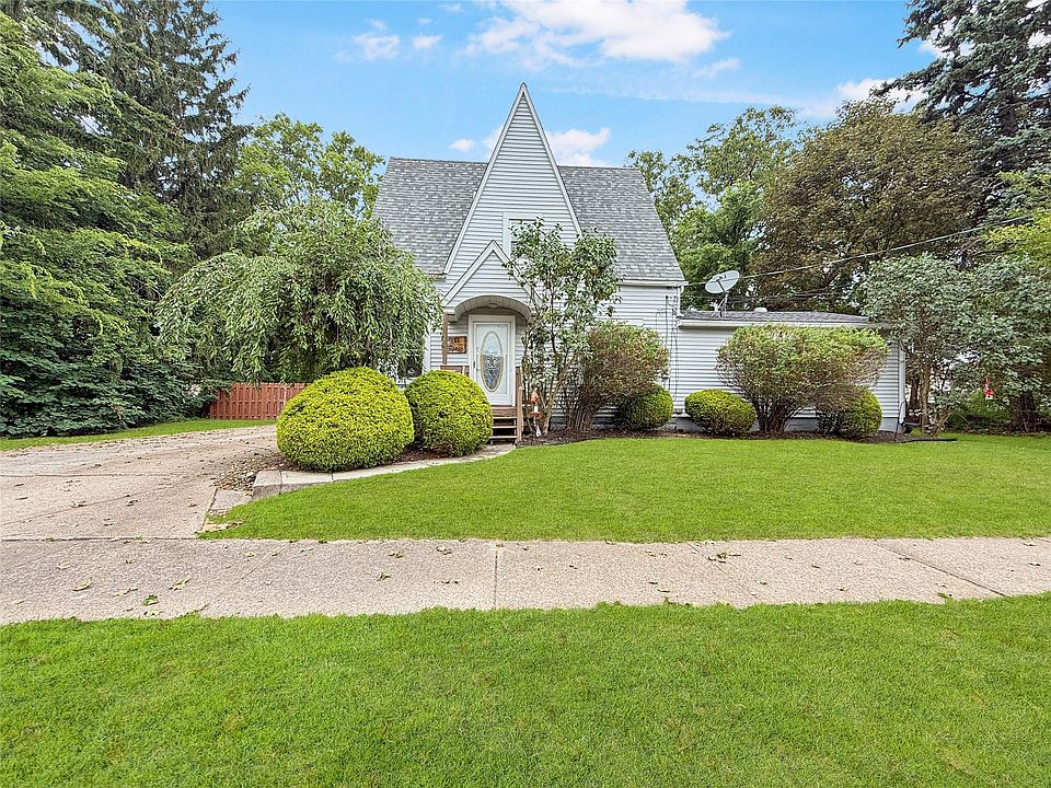 1st image of 2418 Prospect Ave