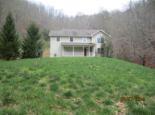 750 Blue River Br, Blue River, KY 41607