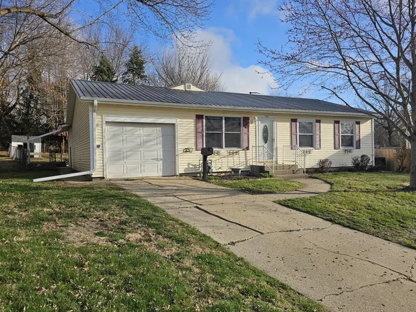 1121 Sinnissippi Ave, Dixon, IL 61021