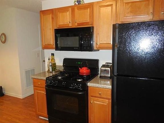 4th image of 1541 Cutters Mill Dr