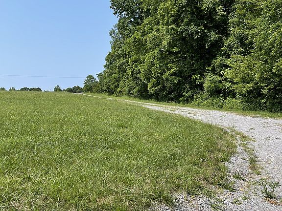 3rd image of 7908 Daugherty Capley Rd