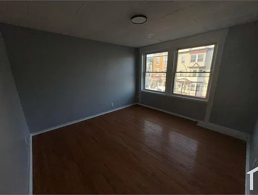 275 S 7th St #2N — Photo 4