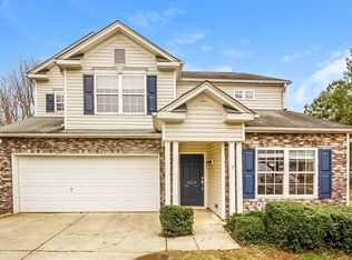 1317 Crestfield Dr, Charlotte, NC 28269