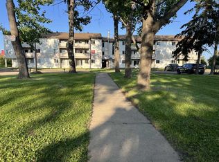 5117 44th St #204, High Prairie, AB T0G 1E0
