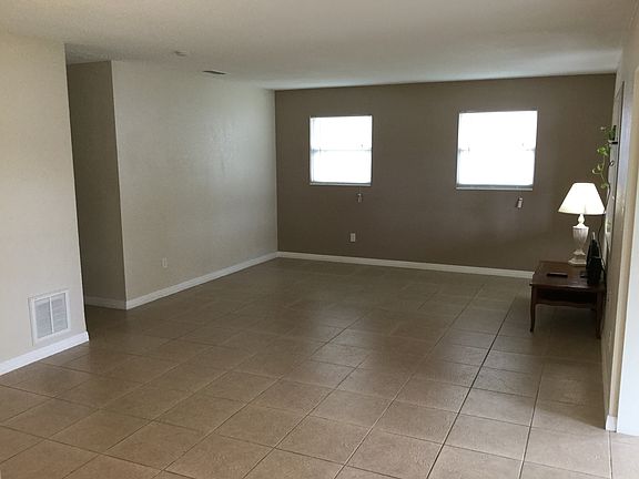 5th image of 4279 Lake Richmond Dr