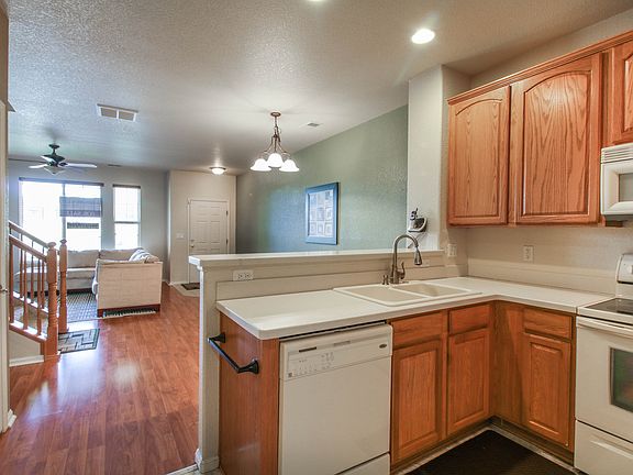 2nd image of 650 S Norfolk Way