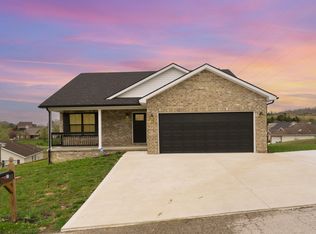 27 Lakeshore Dr, Morehead, KY 40351