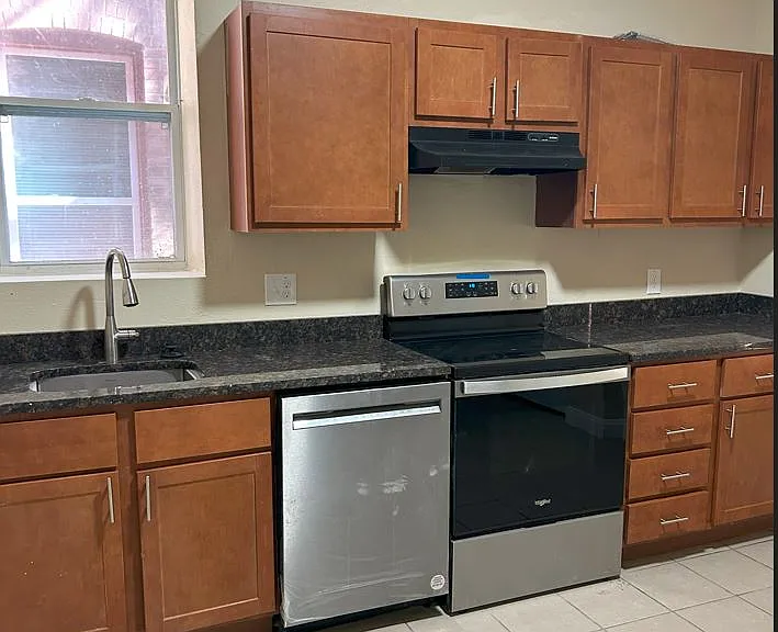 2918-2920 Keokuk St #1 — Photo 5