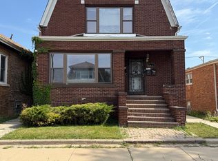 8411 S Elizabeth St, Chicago, IL 60620
