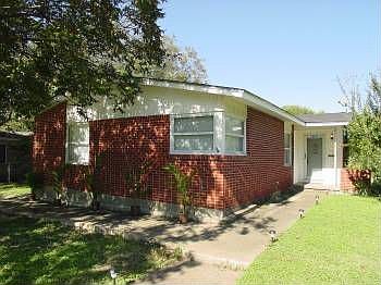 1st image of 9789 Twin Creek Cir