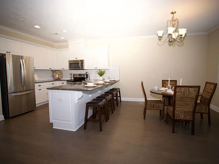 484 Brantley Cove Cir — Photo 14