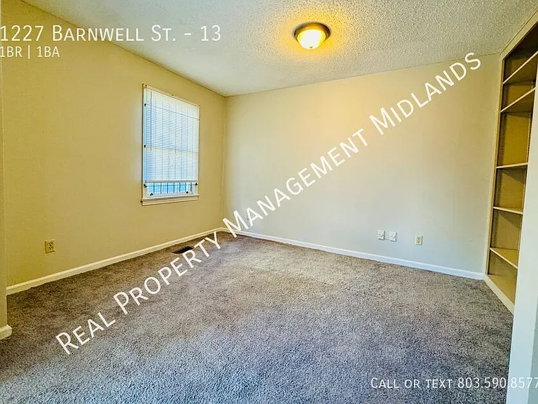 1227 Barnwell St #13 — Photo 4