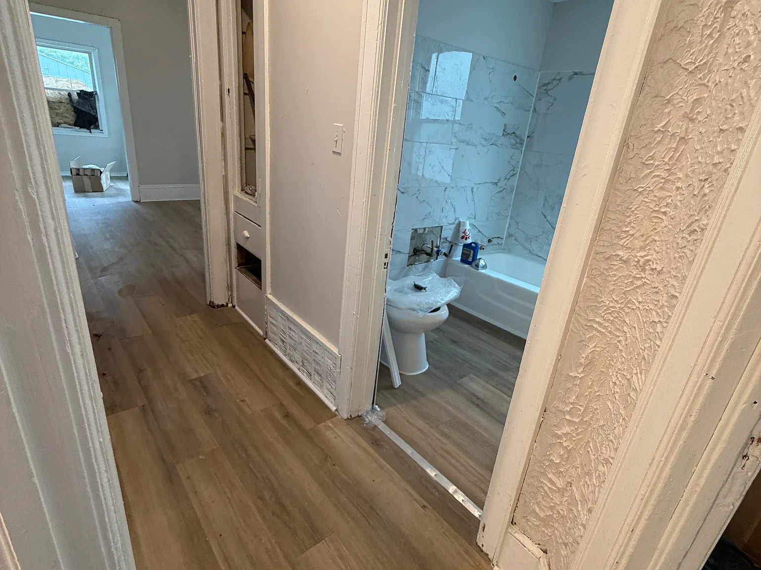 3 bed, 1300 sqft, $1,299 — Photo 2