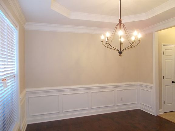 4th image of 105 Middleton Pl