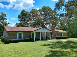 1408 Red Oak Dr, Crestview, FL 32539