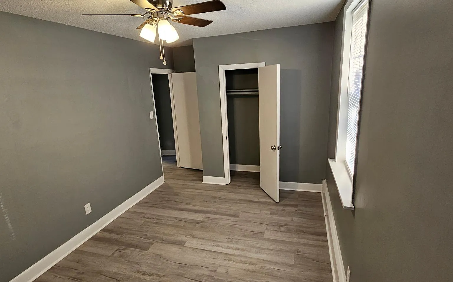 2 bed, $995 — Photo 3