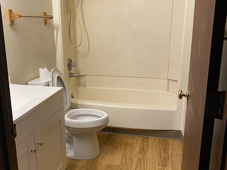 924 E 79th Ave #6 — Photo 18