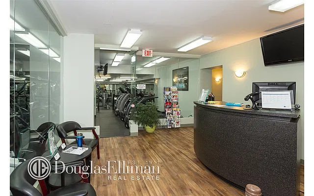 Sold by Douglas Elliman | media 15