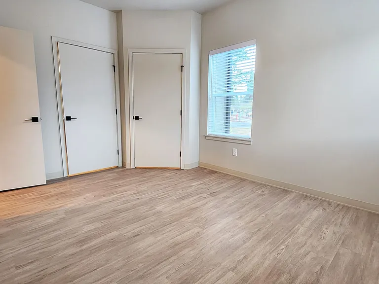 The Vicara Apartments & Townhomes — Photo 31