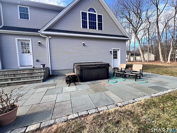 4th image of 86 Hi Lea Farm Road