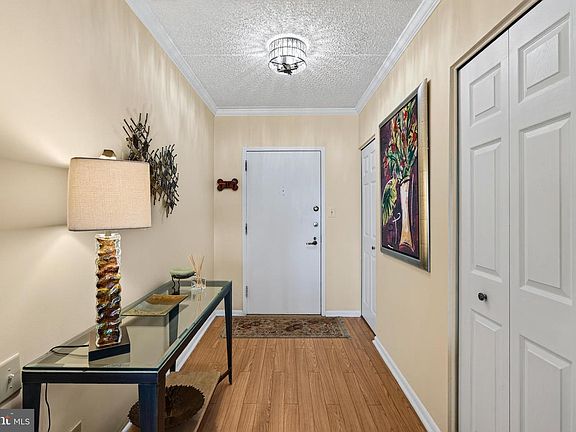 4th image of 21336 Valley Forge Cir #1336
