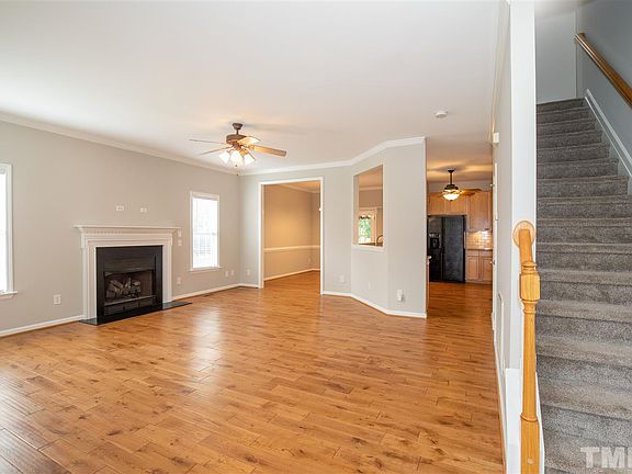 4th image of 302 Kelly West Dr