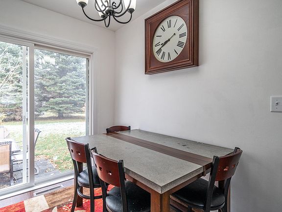 4th image of 2611 Crescent Dr