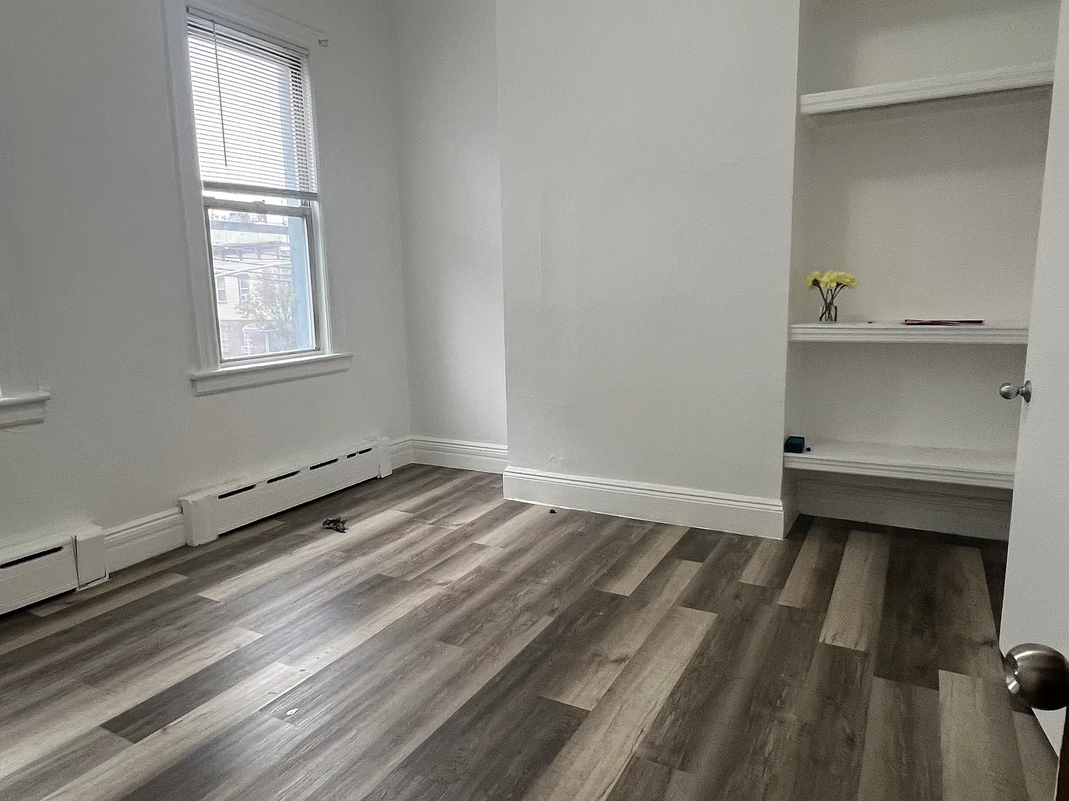 28-01 38th Avenue — Photo 3