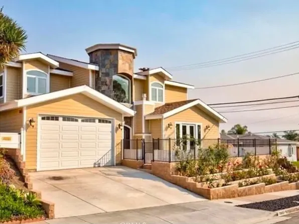 19462 Harding Ln, Huntington Beach, CA 92646