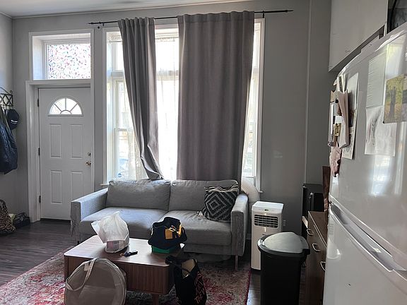 4th image of 1410 W Blackhawk St #1E