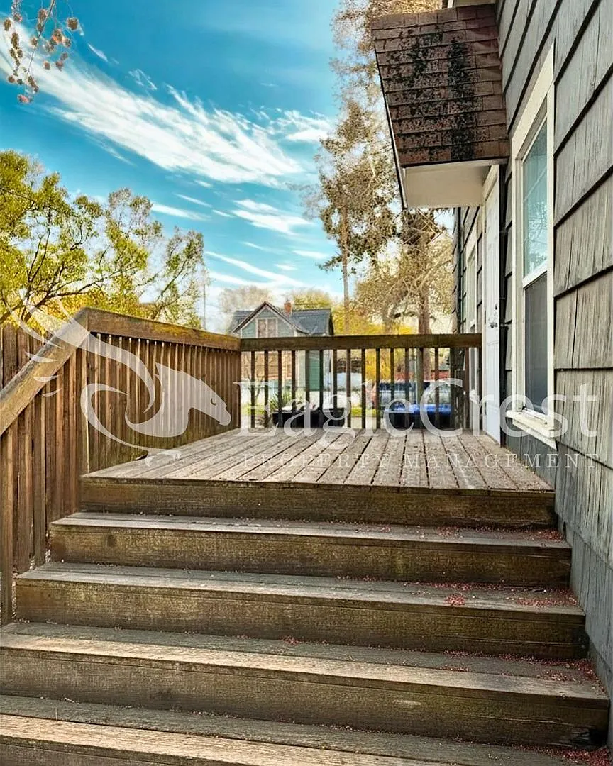Charming 3BR Home with Spacious Yard & Bonus Living Space! $200.00 OFF 2nd Month Rent!! — Photo 2