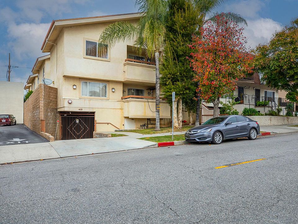 1st image of 423 E Providencia Ave Unit 106