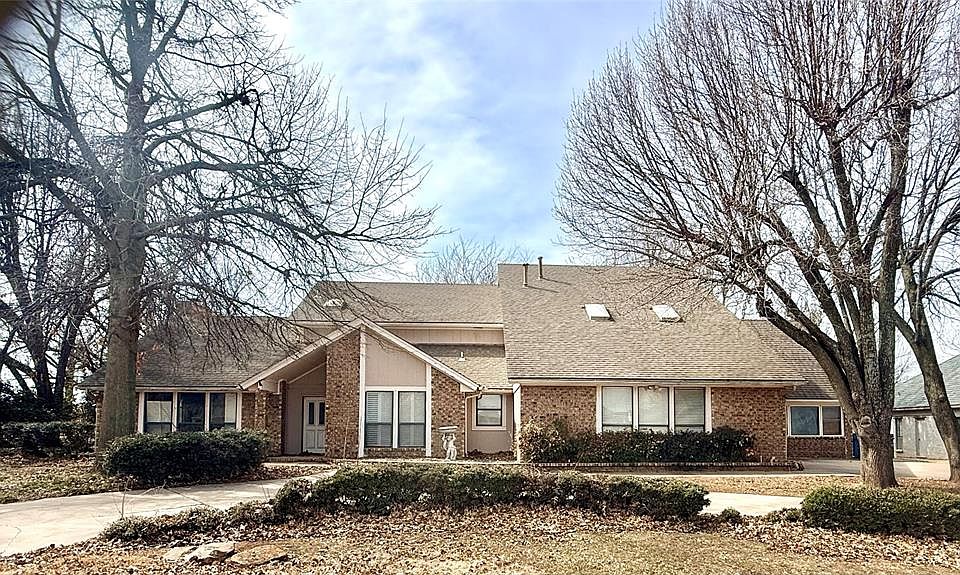 1st image of 6021 Oak Tree Rd