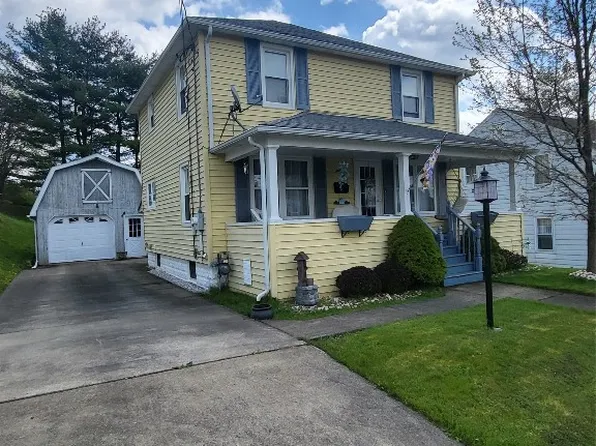 62 N Arch St, Johnson City, NY 13790