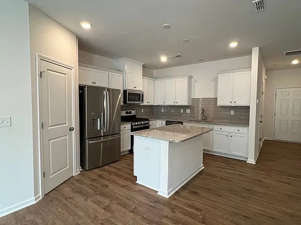 3546 Secrest Lndg