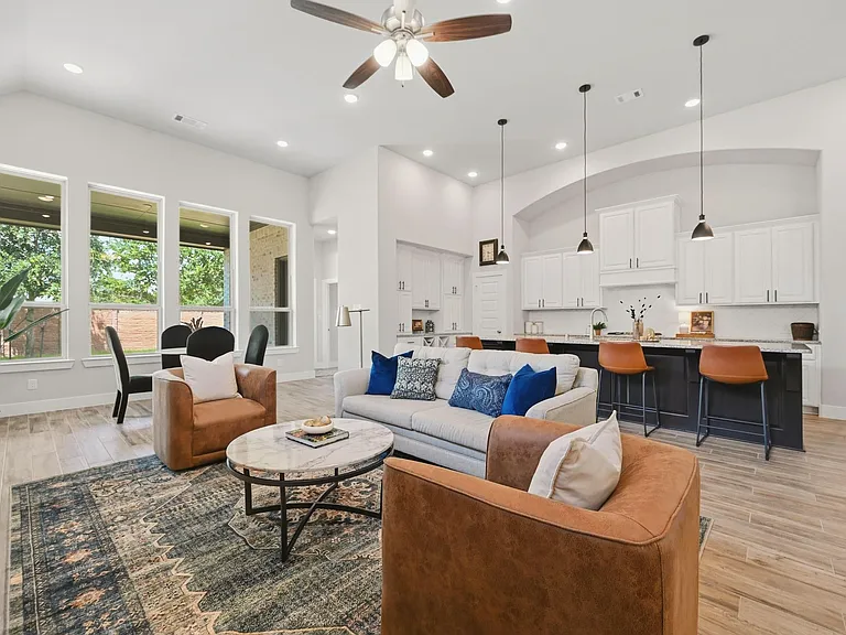 2714 Coastal Trl — Photo 10
