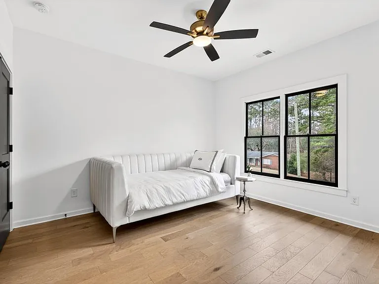 3937 N Cooper Lake Rd SE — Photo 39