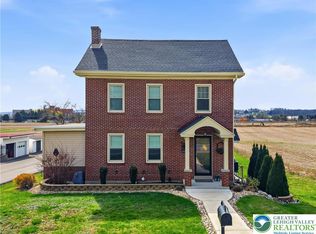 8038 Main St, Fogelsville, PA
