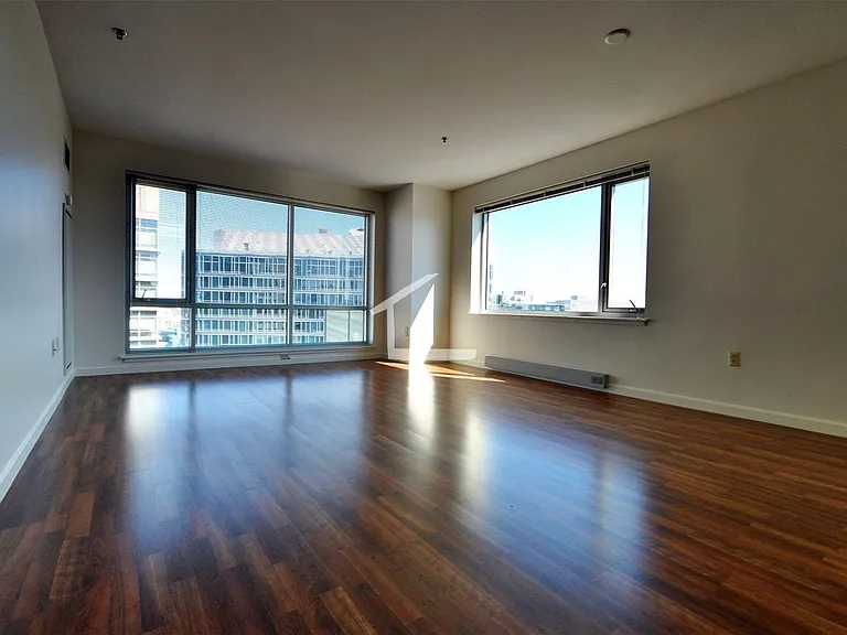 190 W Brookline Ave #1 — Photo 5